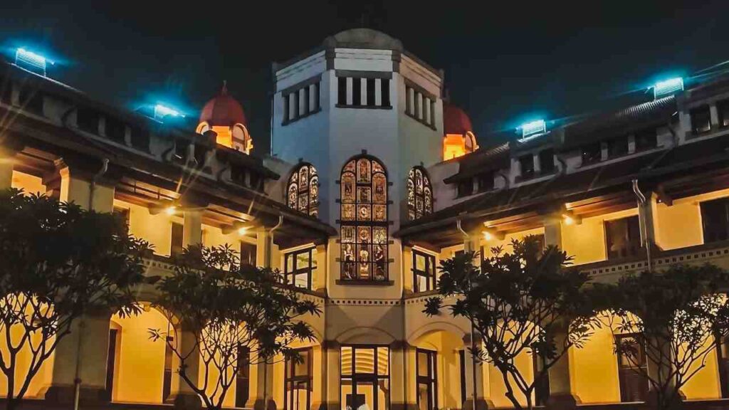 Kepopuleran Lawang Sewu Dinilai dari Aspek Sejarah dan Budaya
