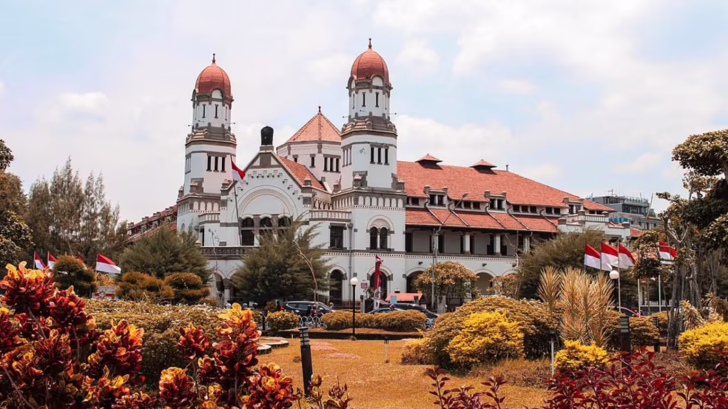 Kepopuleran Lawang Sewu Dinilai dari Aspek Sejarah dan Budaya