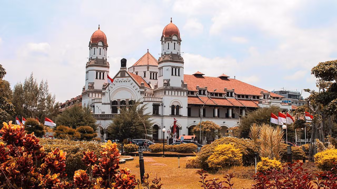 Kepopuleran Lawang Sewu Dinilai dari Aspek Sejarah dan Budaya