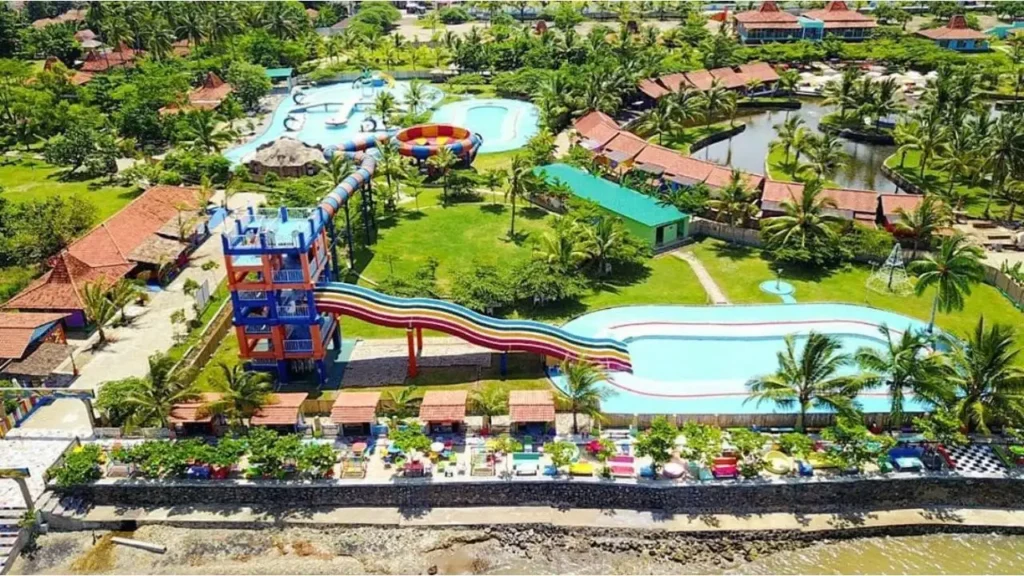 Pesona Resort dan Pantai di Avery Coconut Island Carita Banten