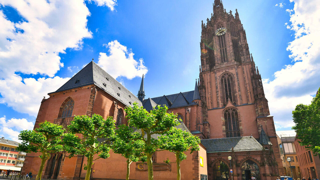 Katedral Frankfurt Simpan Mahkota Kaisar dan Pemandangan Kota yang Bikin Takjub