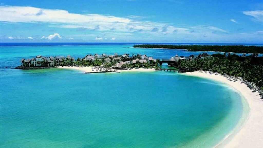 Sebelum ke Bali, Wajib Tahu! 4 Fakta Penting tentang Tanjung Benoa
