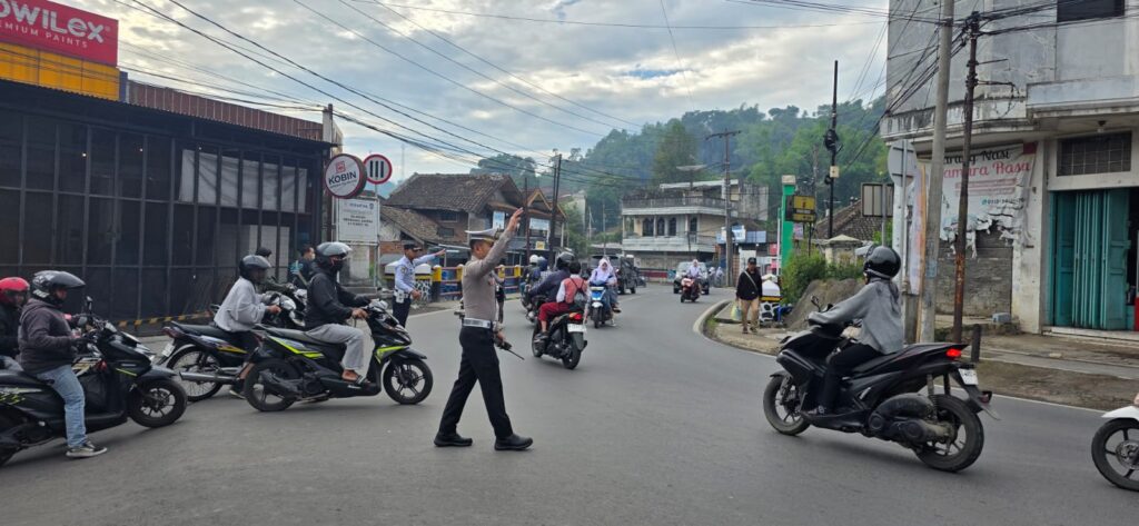 Hari Pertama 2026 Kawasan Wisata Ciwidey Dipadati Pengunjung Antusias Libur Nataru