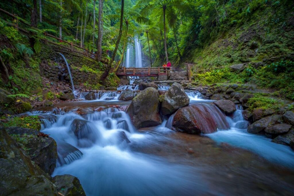 Air Terjun Jumog di Karanganyar, Surga Tersembunyi yang Bikin Pengunjung Tak Mau Pulang!