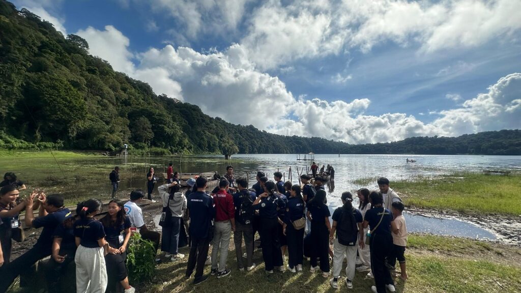 Rahasia Tenang di Bali! Danau Tamblingan Jadi Destinasi Wajib Pencari Kedamaian