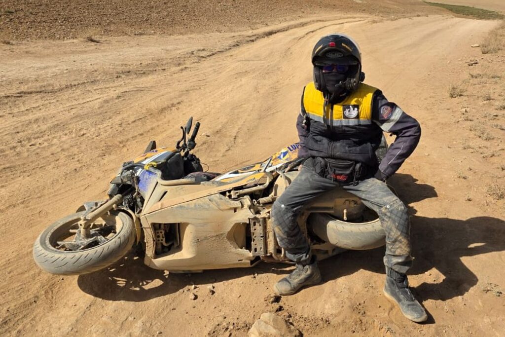 Nekat Umroh Naik Motor? Segini Biaya yang Harus Kamu Siapkan!