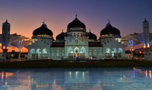 Masjid Baiturrahman Aceh Bikin Dunia Terkesima, Keindahannya Dianggap Setara Ikon Islam Dunia!