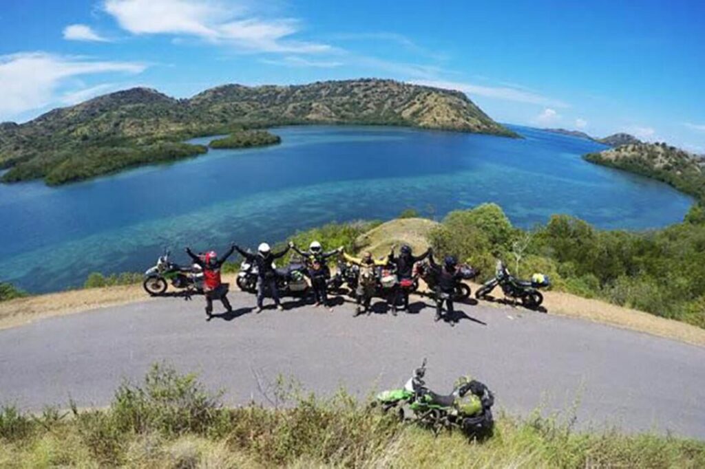Wajib Coba! 4 Destinasi Touring Motor di Indonesia yang Bikin Ketagihan