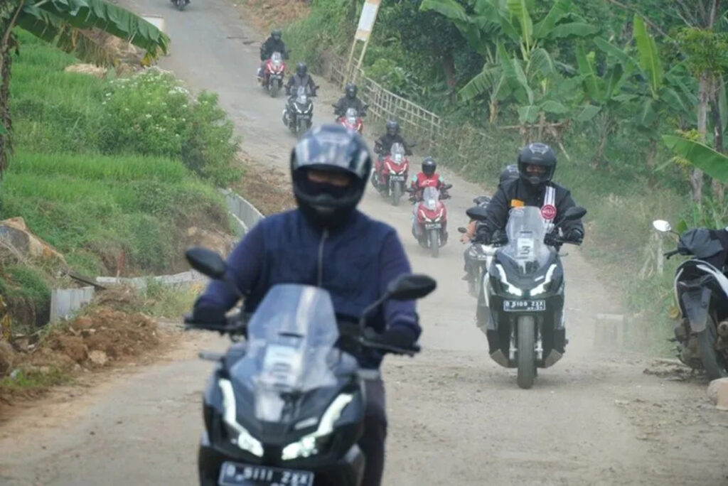 Parahyangan Selatan Ternyata Menyimpan Pesona Tersembunyi yang Bikin Takjub Saat Dijelajahi dengan Honda ADV160