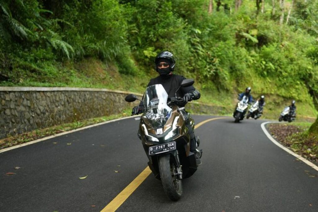 Parahyangan Selatan Ternyata Menyimpan Pesona Tersembunyi yang Bikin Takjub Saat Dijelajahi dengan Honda ADV160